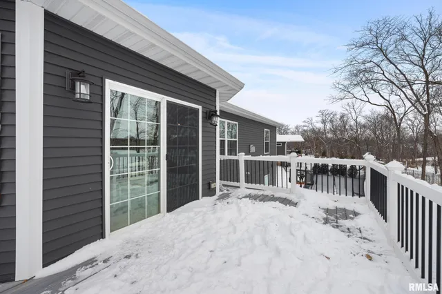 $552,000 | 102 Joseph Court, Washington, IL 61571