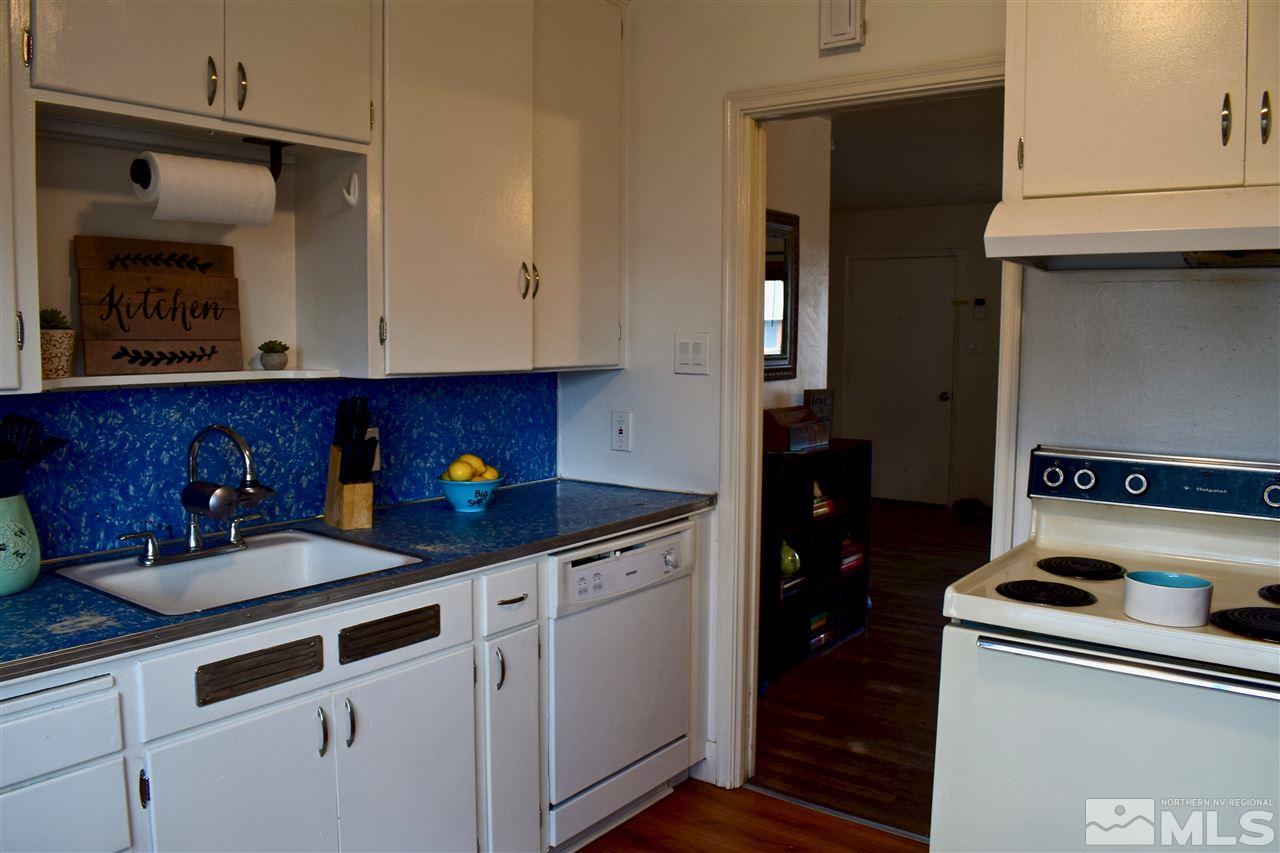 911 Belgrave Avenue Reno, NV 89502 - Photo 8 of 14 Photo 8