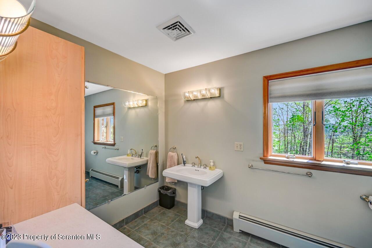 11 Ridgeview Drive Scranton, PA 18504 - Photo 30 of 61