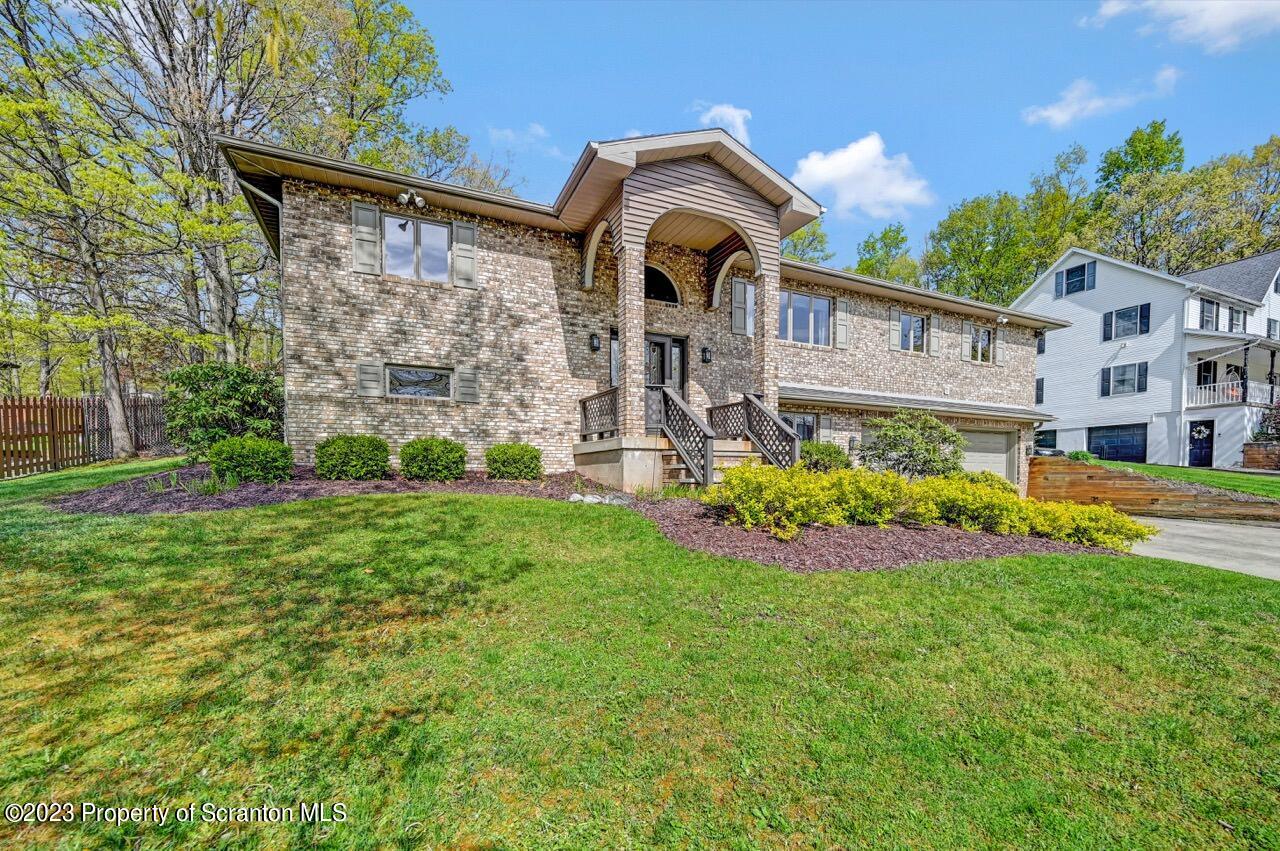 11 Ridgeview Drive Scranton, PA 18504 - Photo 4 of 61