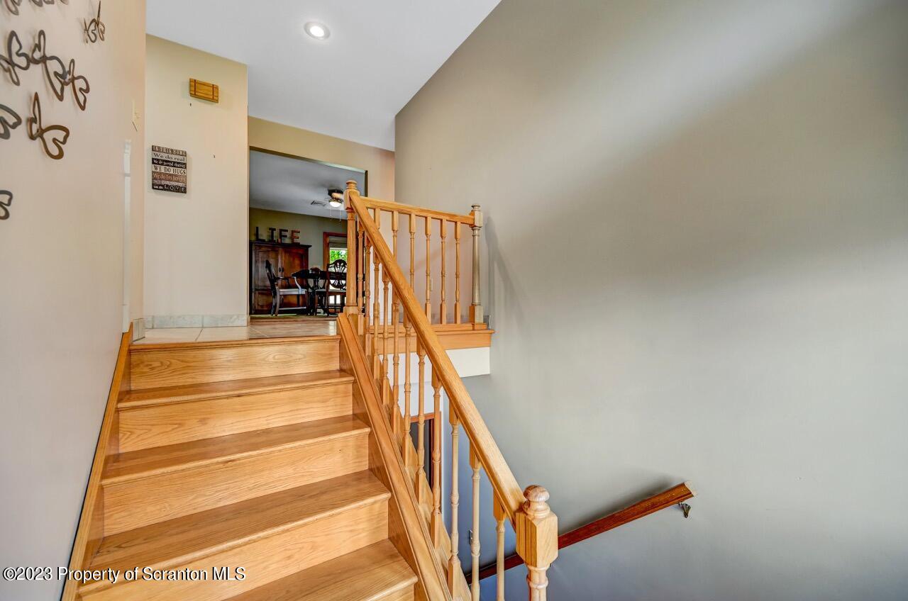 11 Ridgeview Drive Scranton, PA 18504 - Photo 42 of 61