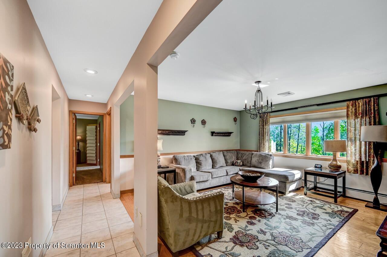 11 Ridgeview Drive Scranton, PA 18504 - Photo 10 of 61