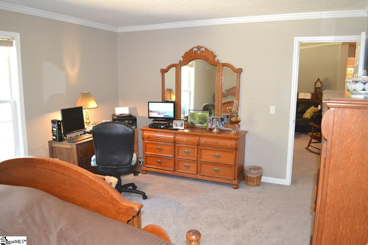 922 Durbin Road Fountain Inn, SC 29644 - Photo 11 of 20 Gallery Image 11