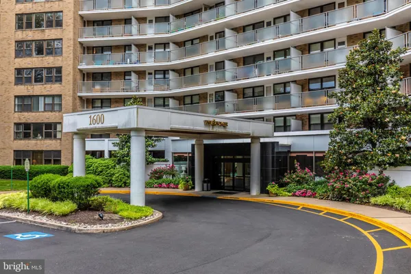 $3,995 | 1600 Hagys Ford Road, Unit 11V, Penn Valley, PA 19072