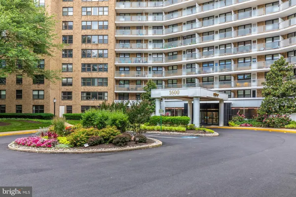 $3,995 | 1600 Hagys Ford Road, Unit 11V, Penn Valley, PA 19072