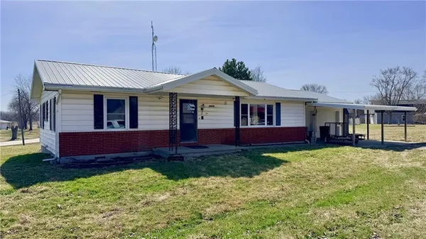 $115,000 | 105 Old Highway 6, Jamesport, MO 64648