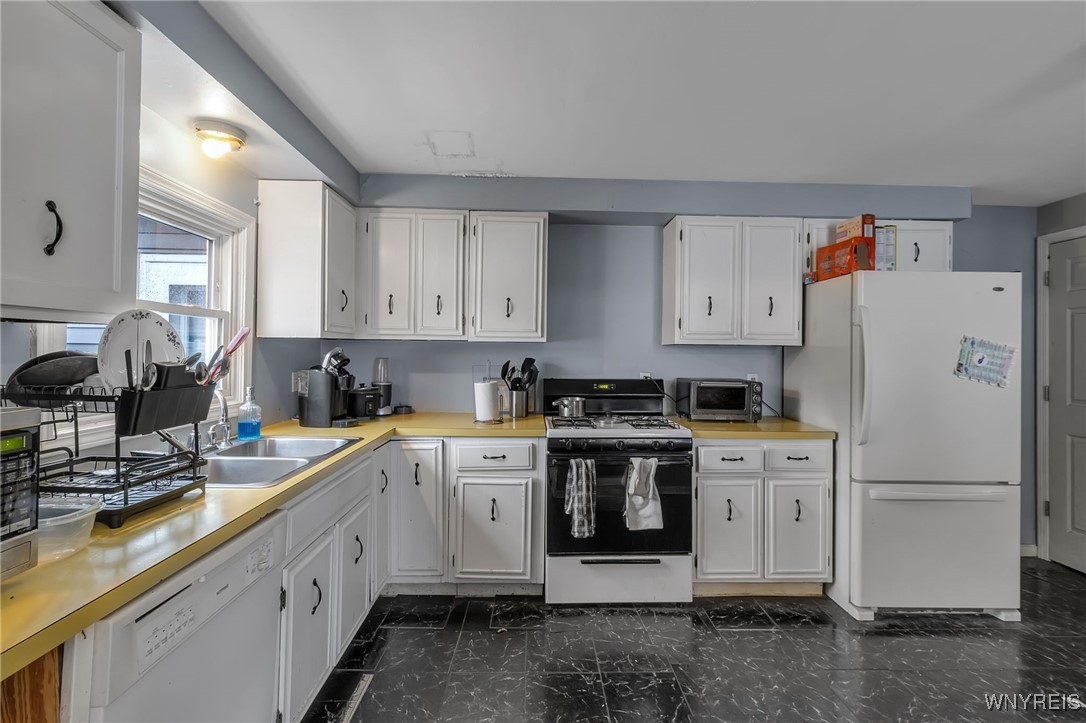 11 Pheasant Run Road Amherst, NY 14228 - Photo 15 of 25