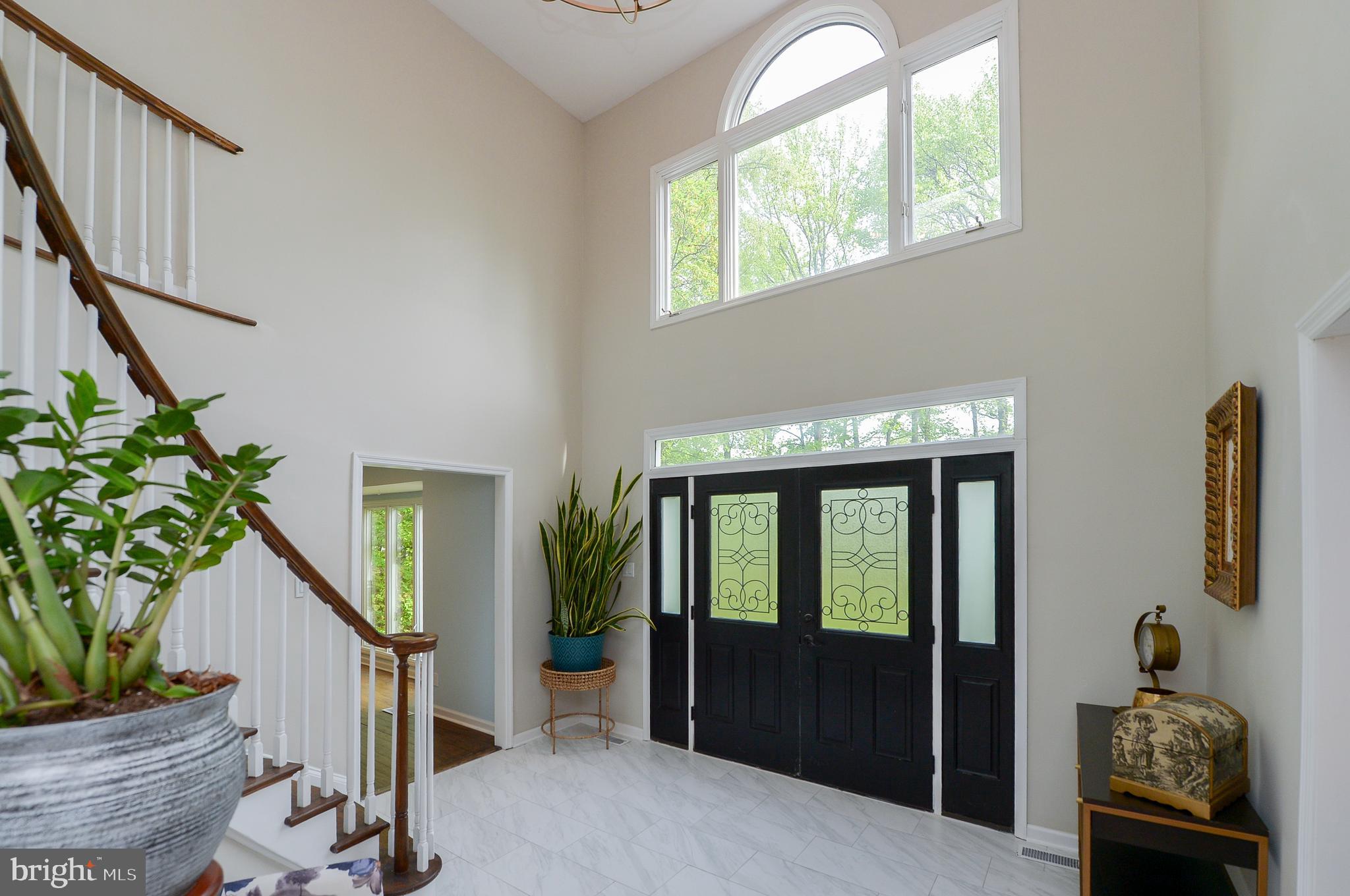 1037 Riverton Road Moorestown, NJ 08057 - Photo 3 of 57 2-story foyer