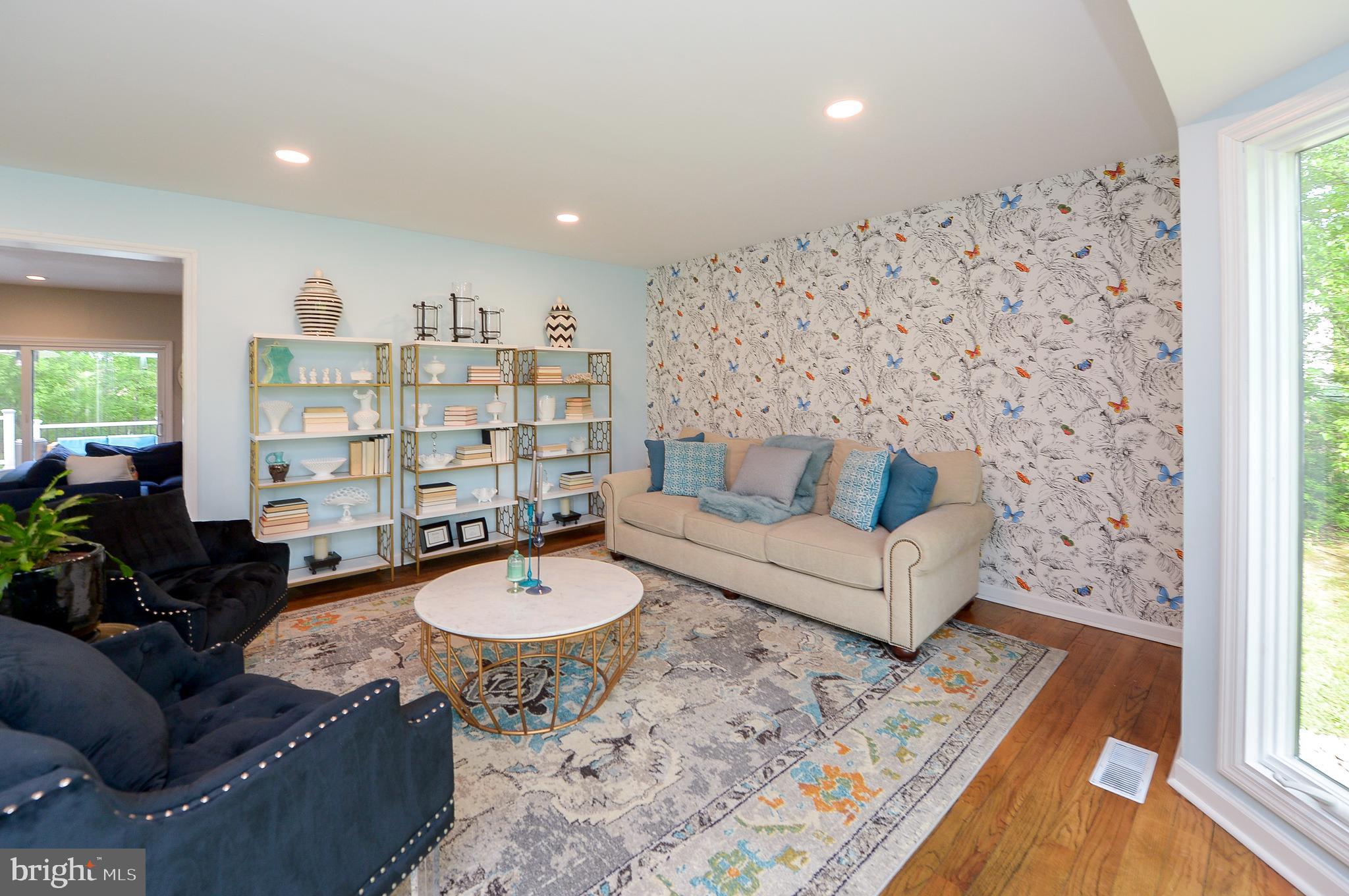 1037 Riverton Road Moorestown, NJ 08057 - Photo 5 of 57 Flow into the living room