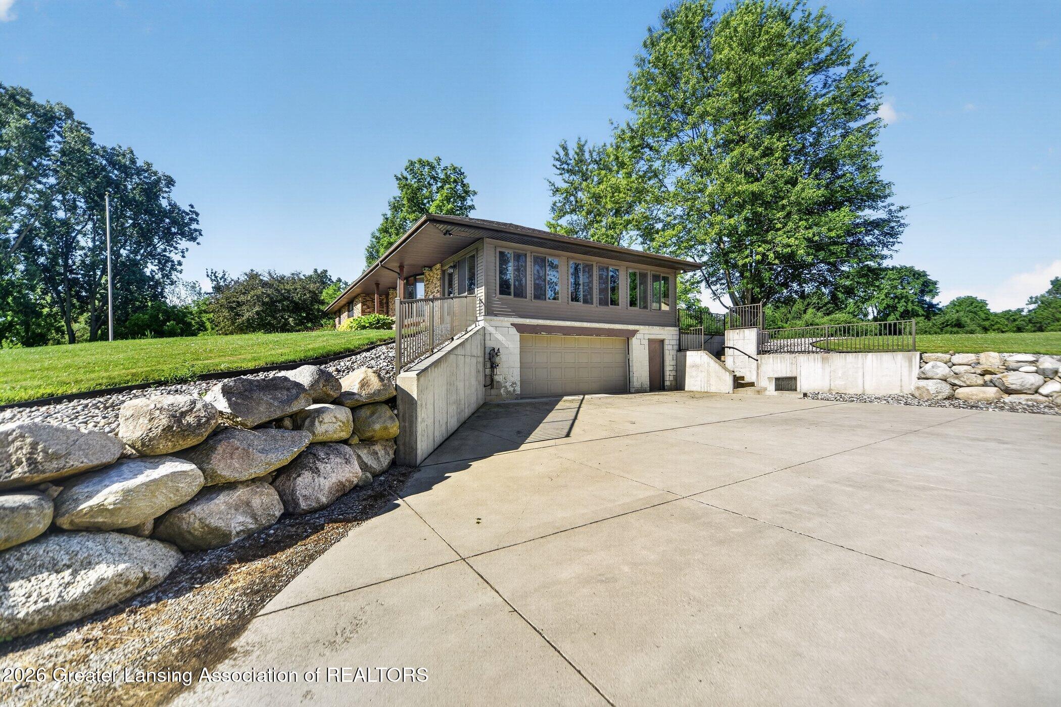11165 Nixon Road Grand Ledge, MI 48837 - Photo 5 of 43 11165-Nixon-Rd-Windowstill-Photography 4