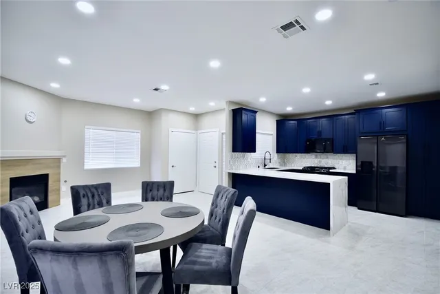 $1,490 | 8725 West Flamingo Road, Unit 118, Las Vegas, NV 89147