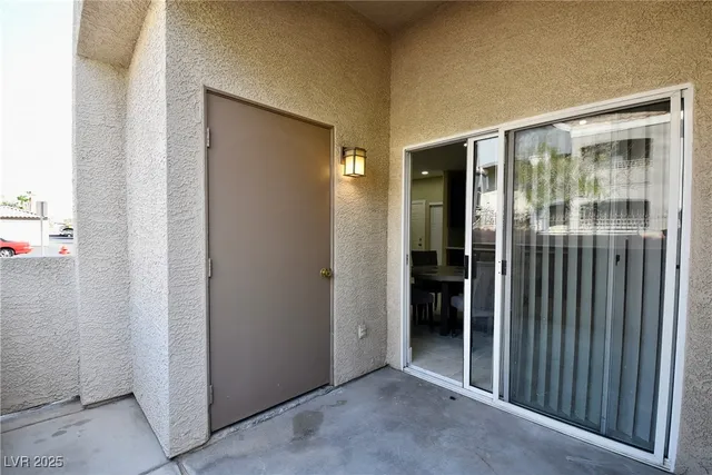 $1,490 | 8725 West Flamingo Road, Unit 118, Las Vegas, NV 89147