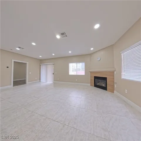 $1,490 | 8725 West Flamingo Road, Unit 118, Las Vegas, NV 89147