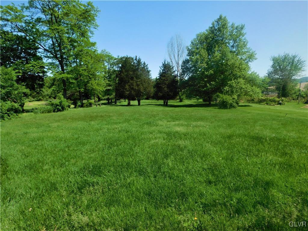 4674 Vera Cruz Road Center Valley, PA 18034 - Photo 5 of 22 Gallery Image 5
