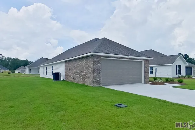 $1,865 | Undisclosed Address, Denham Springs, LA 70726