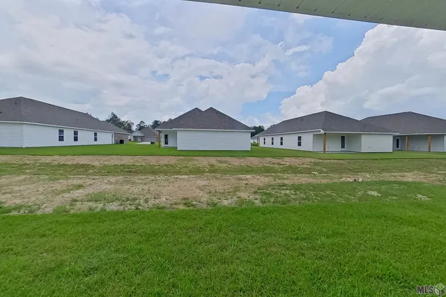 $1,865 | Undisclosed Address, Denham Springs, LA 70726