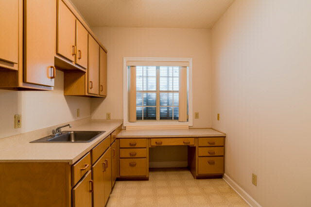 19828 Hunters Loop Fairhope, AL 36532 - Photo 7 of 26 Laundry Room