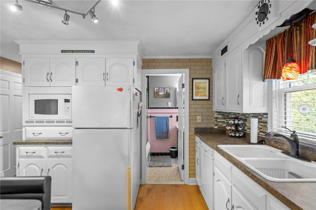 36 Conrad Street Woonsocket, RI 02895 - Photo 8 of 50