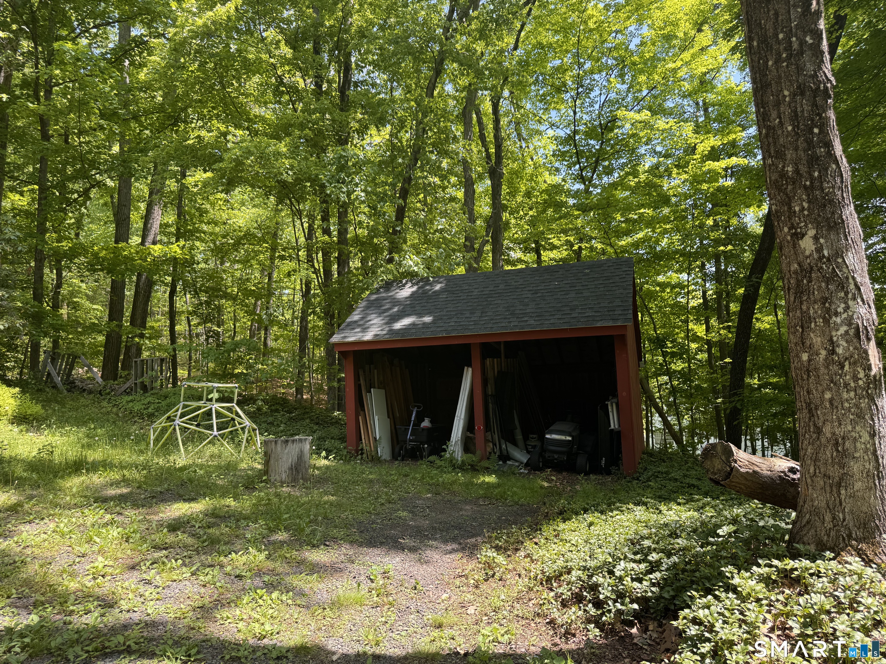 16 Cross Brook Road Woodbury, CT 06798 - Photo 36 of 39 Storage shed
