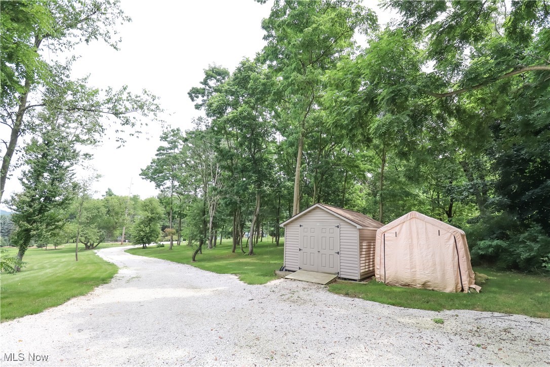 7186 Ridge Road Wadsworth, OH 44281 - Photo 39 of 45