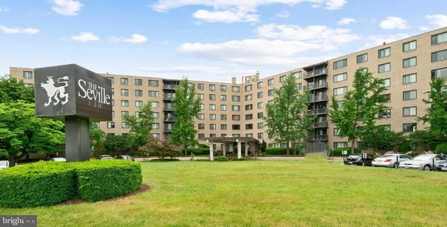$1,800 | 3450 Toledo Terrace, Unit 206, Hyattsville, MD 20782