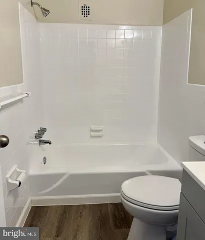 $1,800 | 3450 Toledo Terrace, Unit 206, Hyattsville, MD 20782