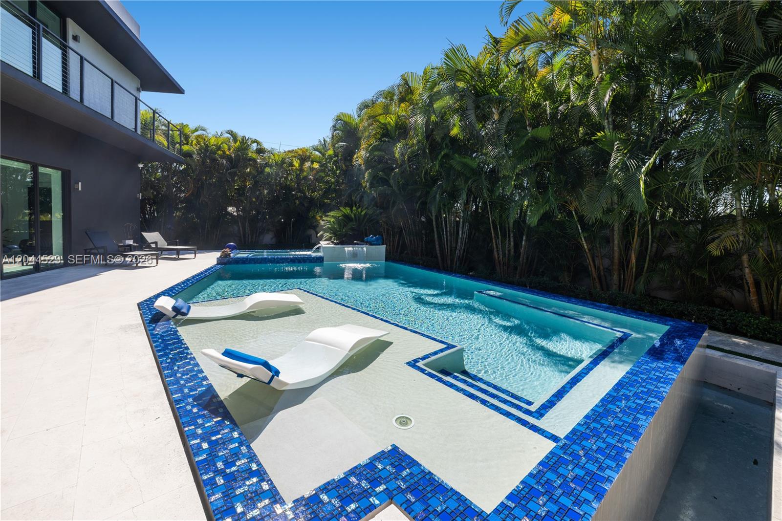 15712 Southwest 69th Lane Miami, FL 33193 - Photo 12 of 64