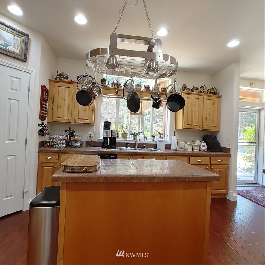 537-29 Larson Road, Unit 2 Silver Creek, WA 98585 - Photo 13 of 39 Gallery Image 13