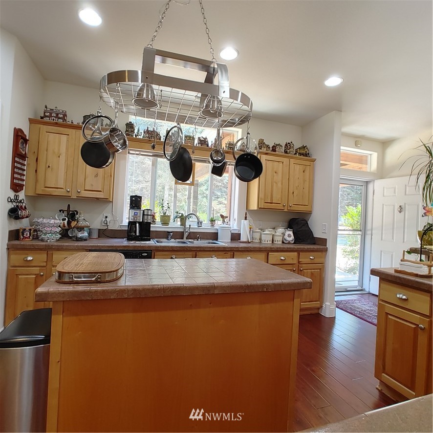 537-29 Larson Road, Unit 2 Silver Creek, WA 98585 - Photo 15 of 39 Gallery Image 15