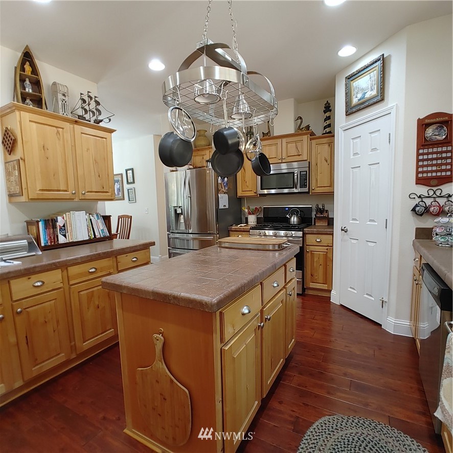 537-29 Larson Road, Unit 2 Silver Creek, WA 98585 - Photo 16 of 39 Gallery Image 16