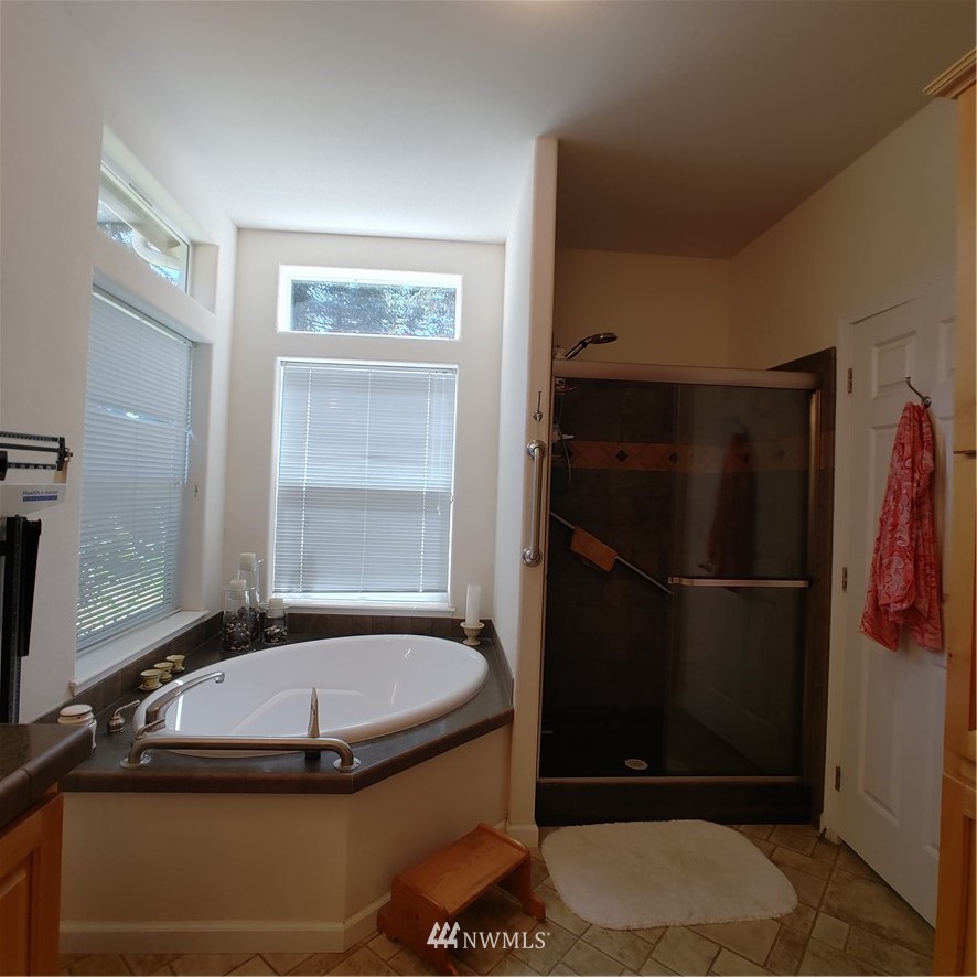 537-29 Larson Road, Unit 2 Silver Creek, WA 98585 - Photo 27 of 39 Gallery Image 27