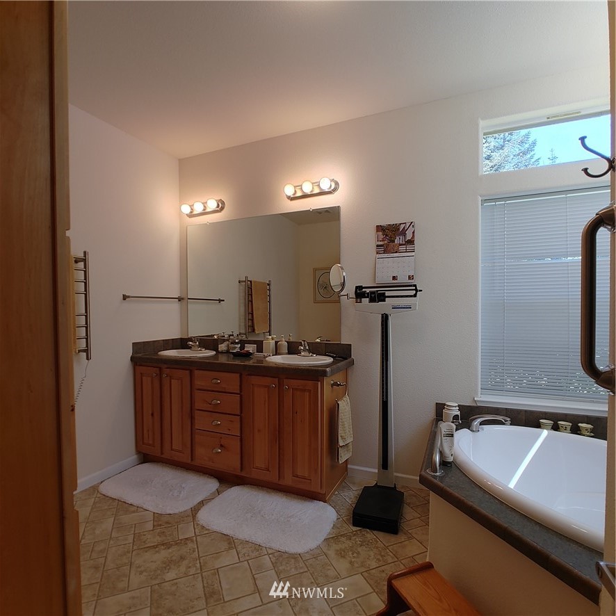 537-29 Larson Road, Unit 2 Silver Creek, WA 98585 - Photo 28 of 39 Gallery Image 28