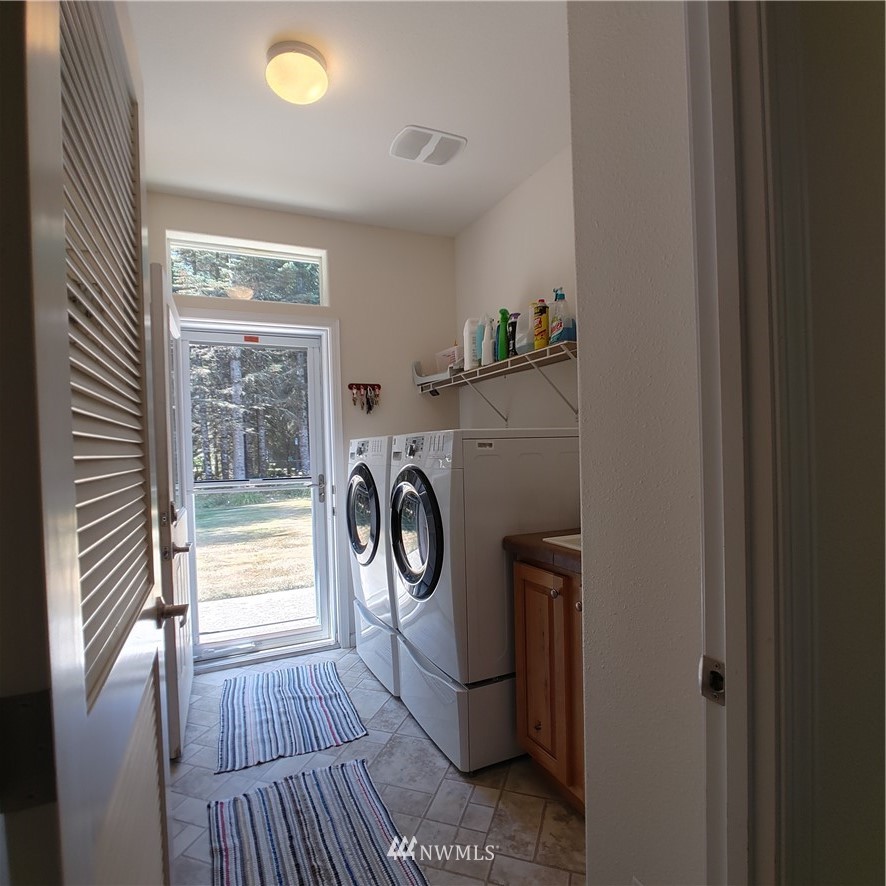 537-29 Larson Road, Unit 2 Silver Creek, WA 98585 - Photo 32 of 39 Gallery Image 32