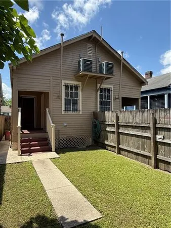 $1,500 | 1435 France Street, New Orleans, LA 70117