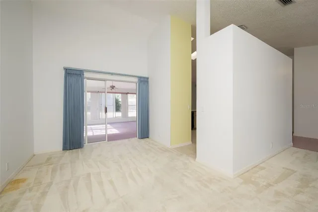 $279,900 | 52 Wynnfield Drive, Palm Coast, FL 32164