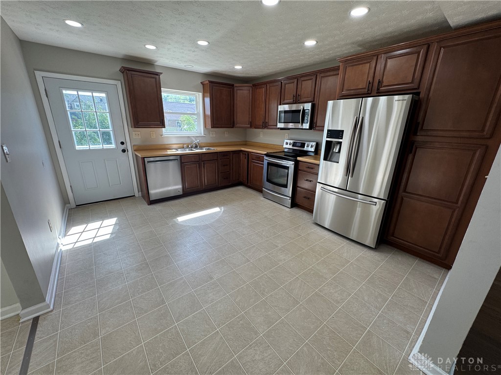 3232 Shroyer Road Kettering, OH 45429 - Photo 8 of 30 Gallery Image 8