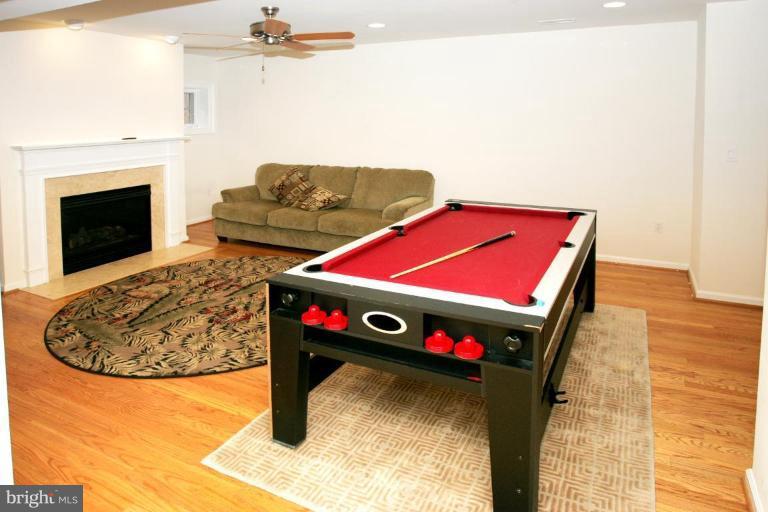 7105 Exfair Road Bethesda, MD 20814 - Photo 18 of 24 a living room with furniture