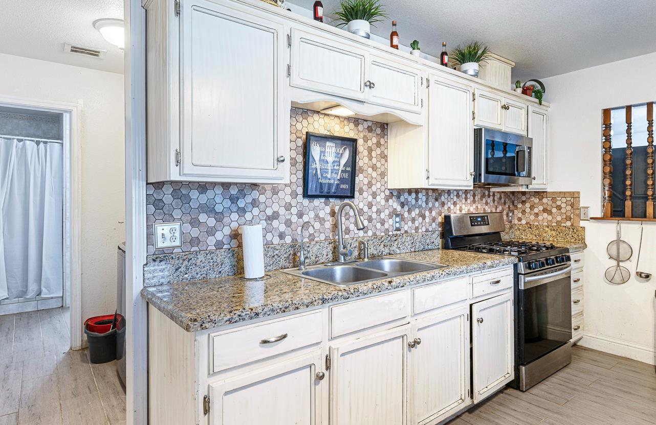 1404 Tulare Street Madera, CA 93638 - Photo 14 of 32