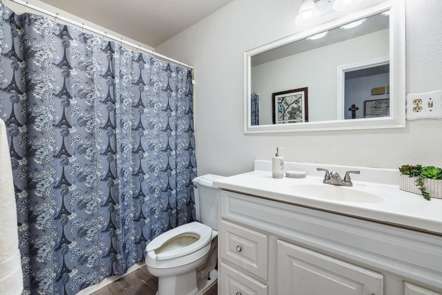 1404 Tulare Street Madera, CA 93638 - Photo 18 of 32