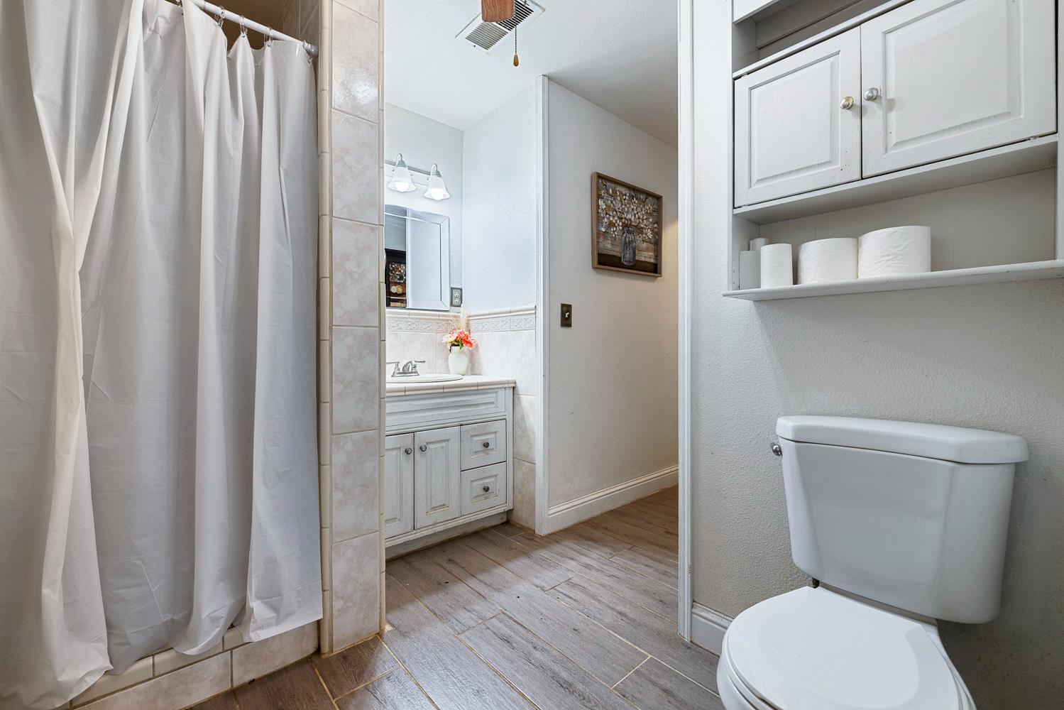 1404 Tulare Street Madera, CA 93638 - Photo 23 of 32