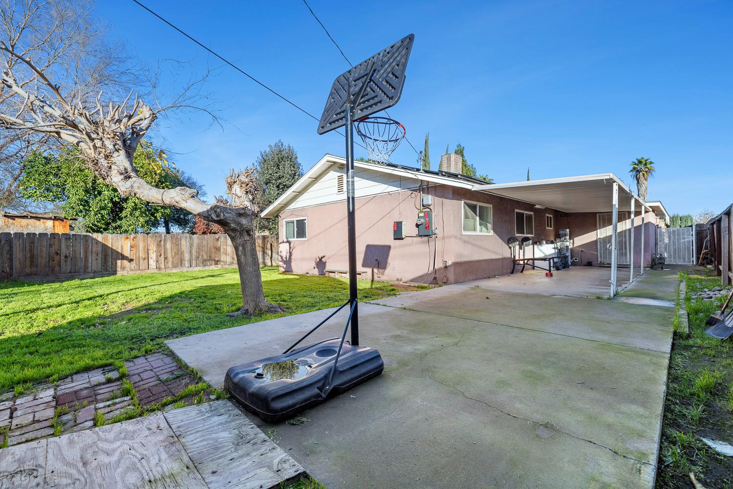 1404 Tulare Street Madera, CA 93638 - Photo 31 of 32