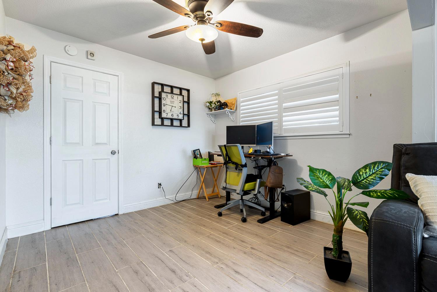 1404 Tulare Street Madera, CA 93638 - Photo 9 of 32