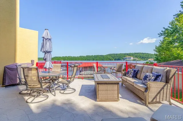 $629,900 | 3168 Twin Rivers Point, Unit 1E, Camdenton, MO 65020