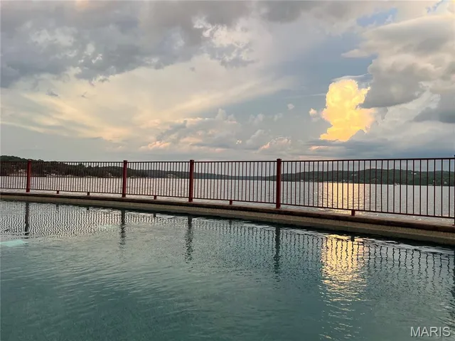 $629,900 | 3168 Twin Rivers Point, Unit 1E, Camdenton, MO 65020