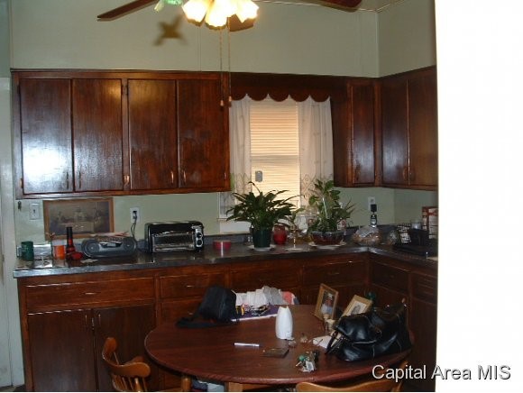 630 E Keys Springfield, IL 62702 - Photo 2 of 8