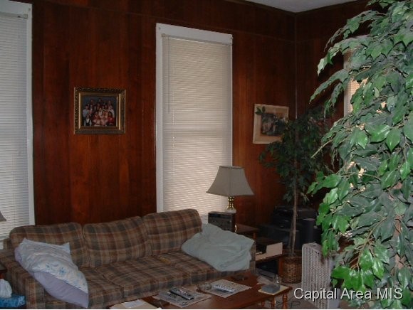 630 E Keys Springfield, IL 62702 - Photo 3 of 8