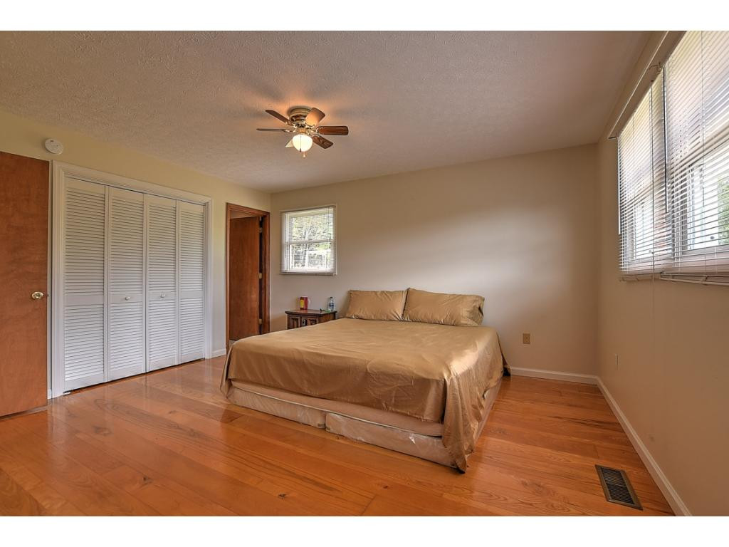 296 Johnson Chapel Road Bristol, TN 37620 - Photo 20 of 24 Photo 20