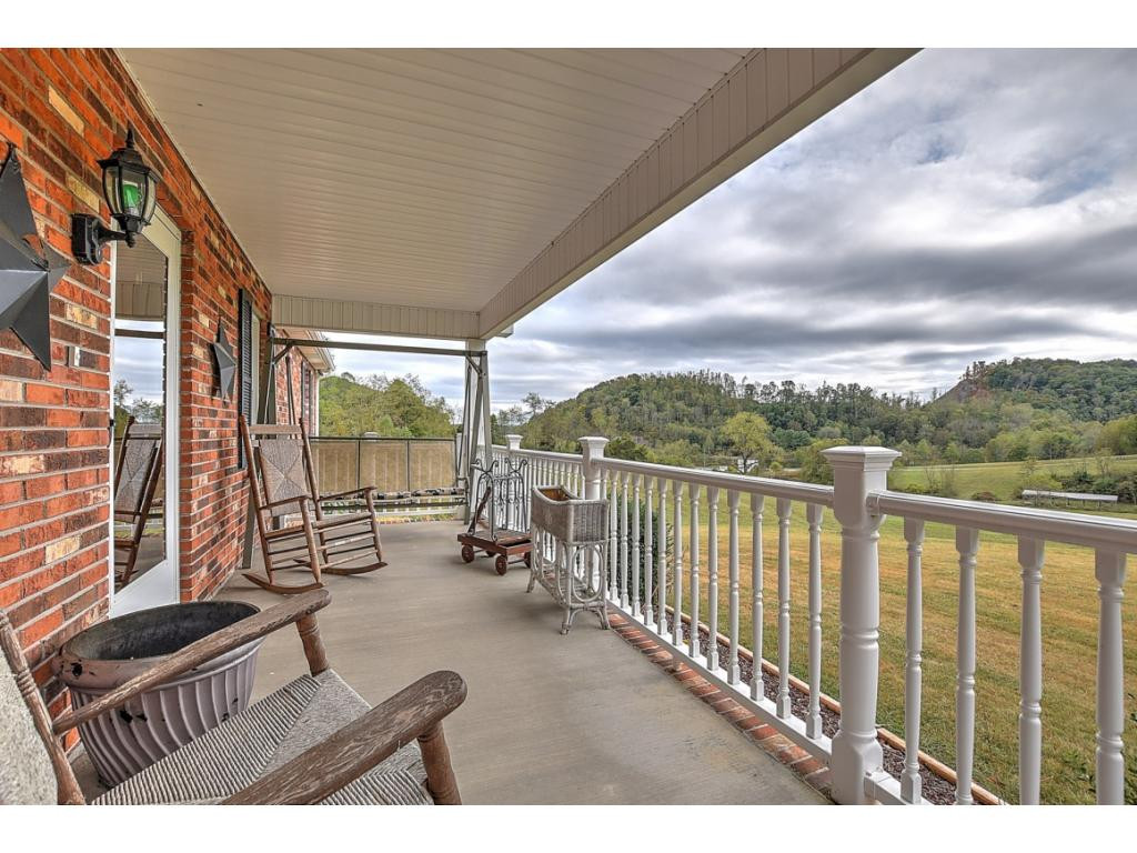 296 Johnson Chapel Road Bristol, TN 37620 - Photo 3 of 24 Photo 3