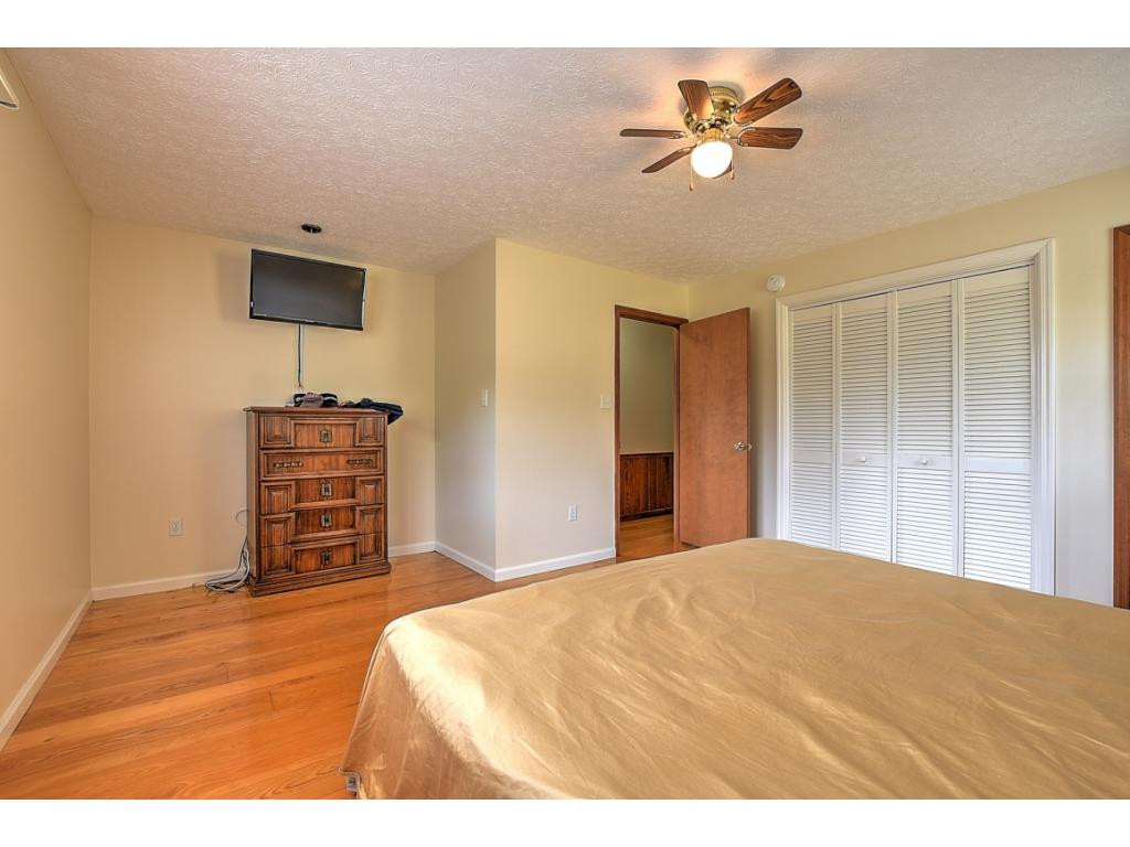 296 Johnson Chapel Road Bristol, TN 37620 - Photo 21 of 24 Photo 21