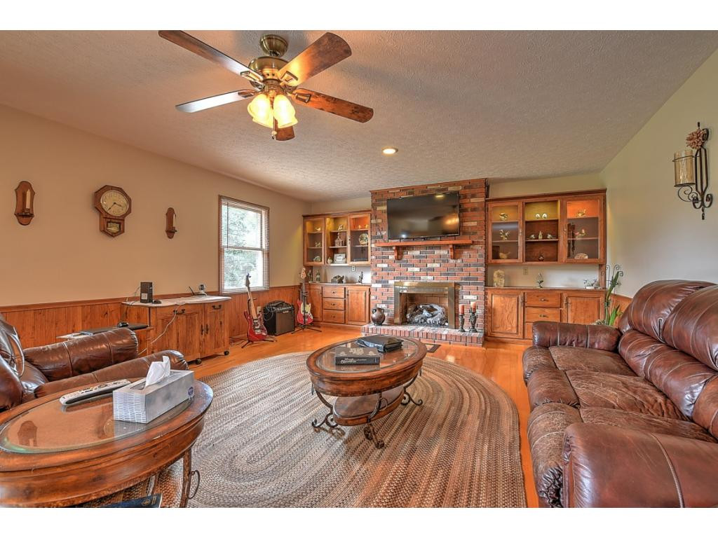 296 Johnson Chapel Road Bristol, TN 37620 - Photo 5 of 24 Photo 5